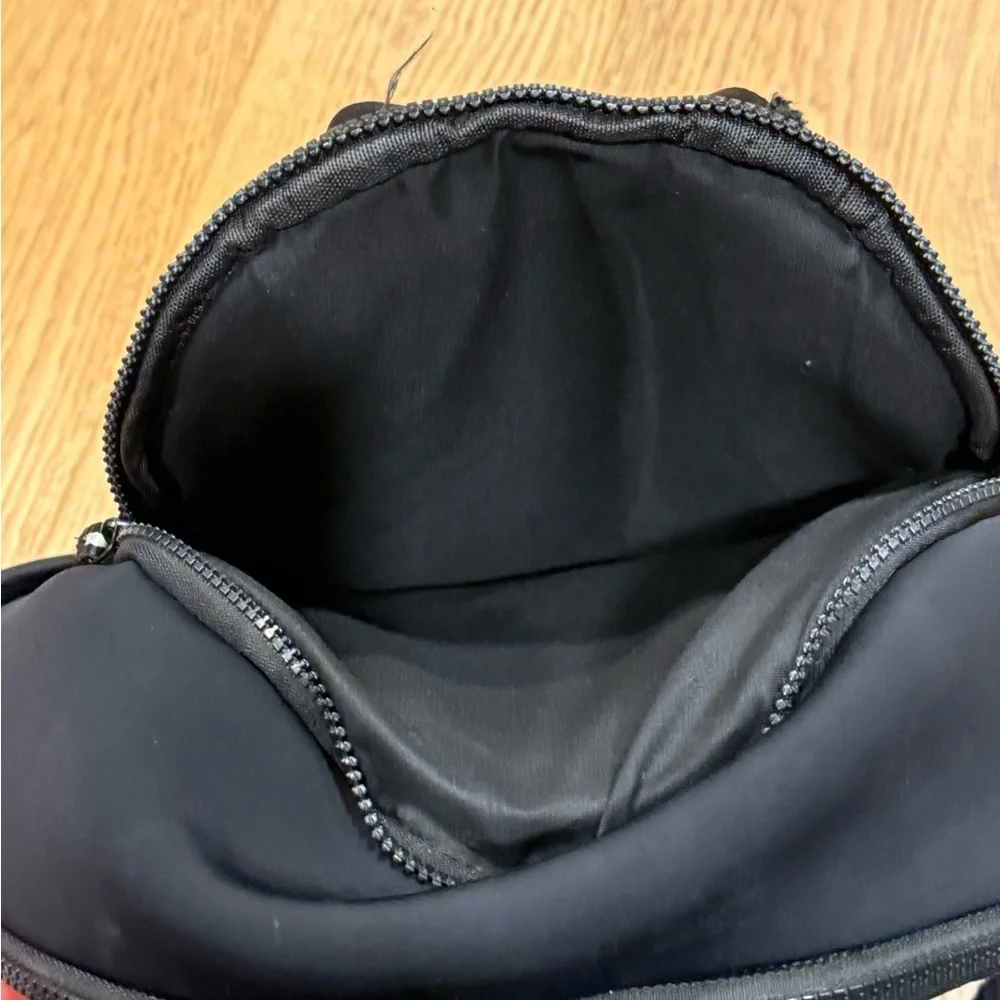 Bluzen Neoprene Backpack Black